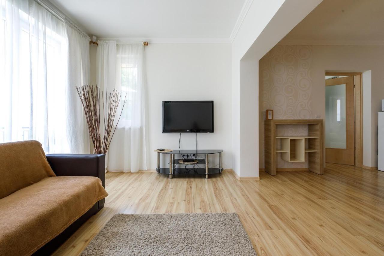 Andi Apartman Heviz Luaran gambar