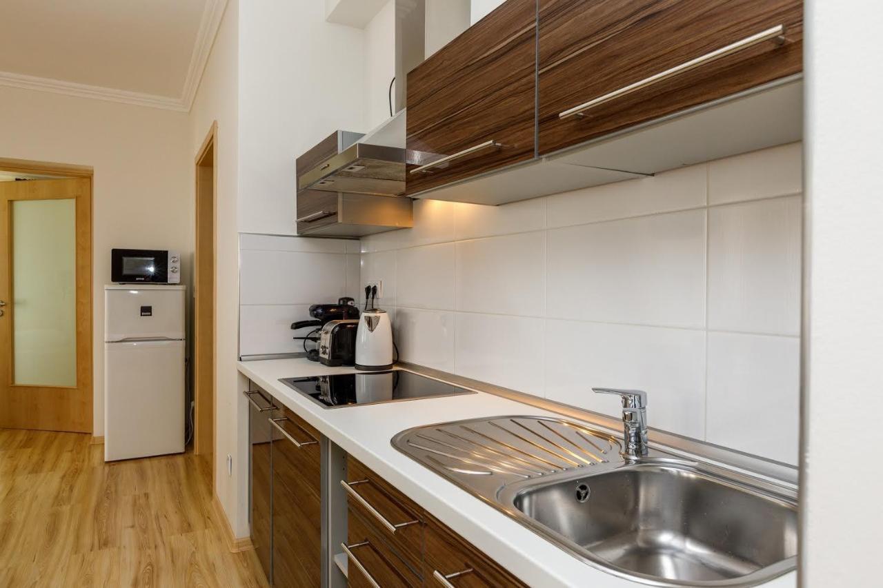 Andi Apartman Heviz Luaran gambar