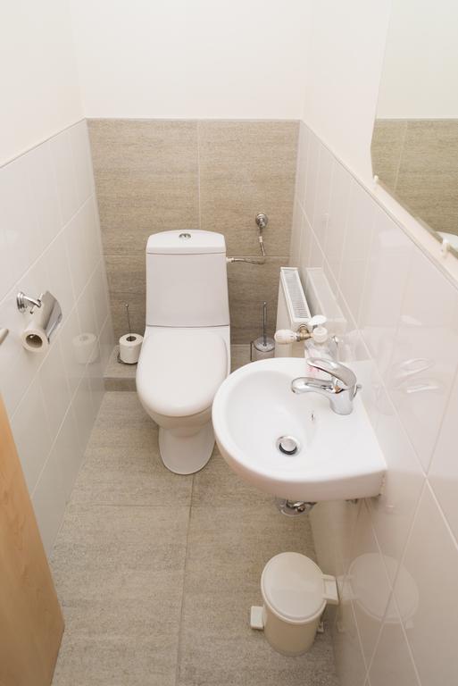 Andi Apartman Heviz Luaran gambar
